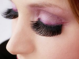 What should I look for when buying fake lashes