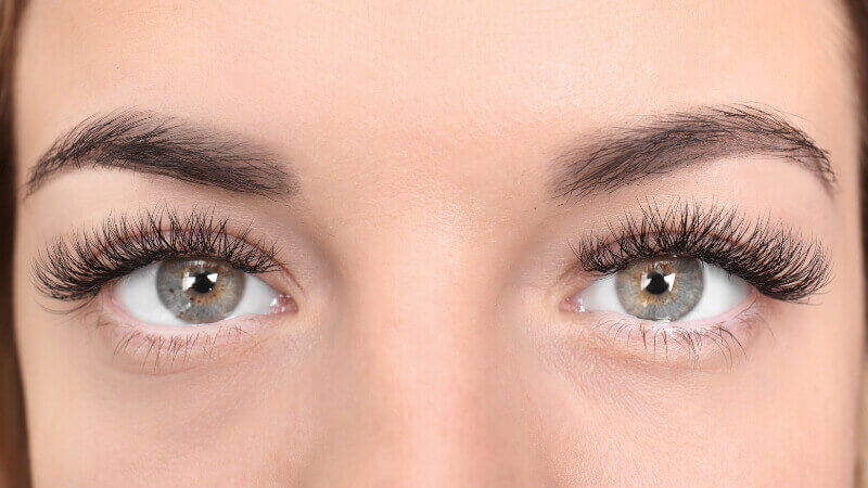 What Should a Beginner Lash Tech Know